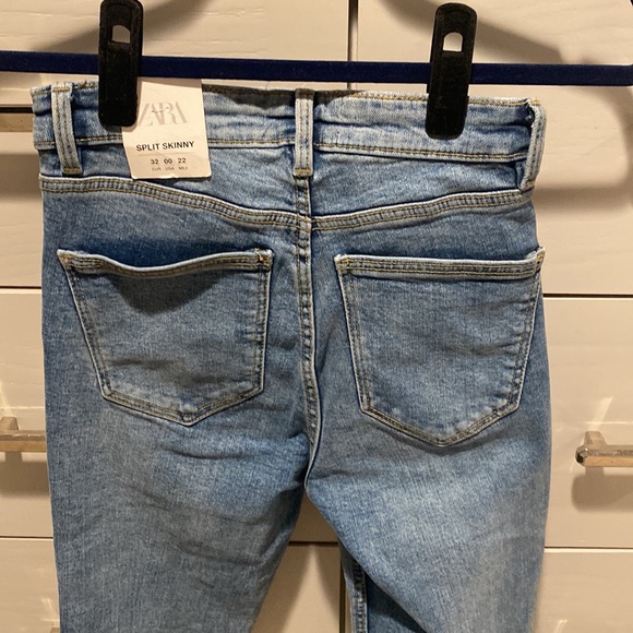 Zara denim with slits - Picture 4 of 7